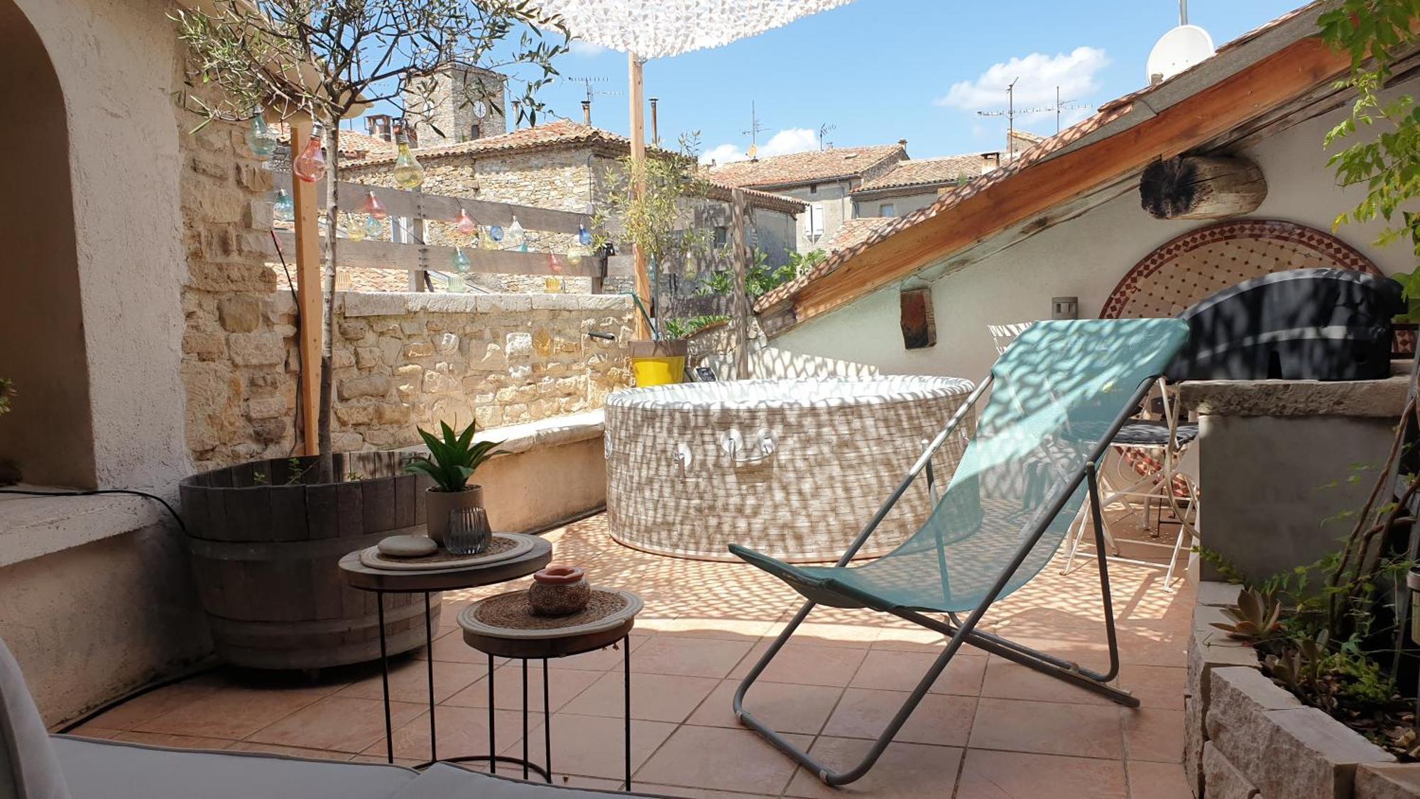 Maison Avec Jacuzzi Et Terrasse Sur Les Toits Brignon Eksteriør bilde